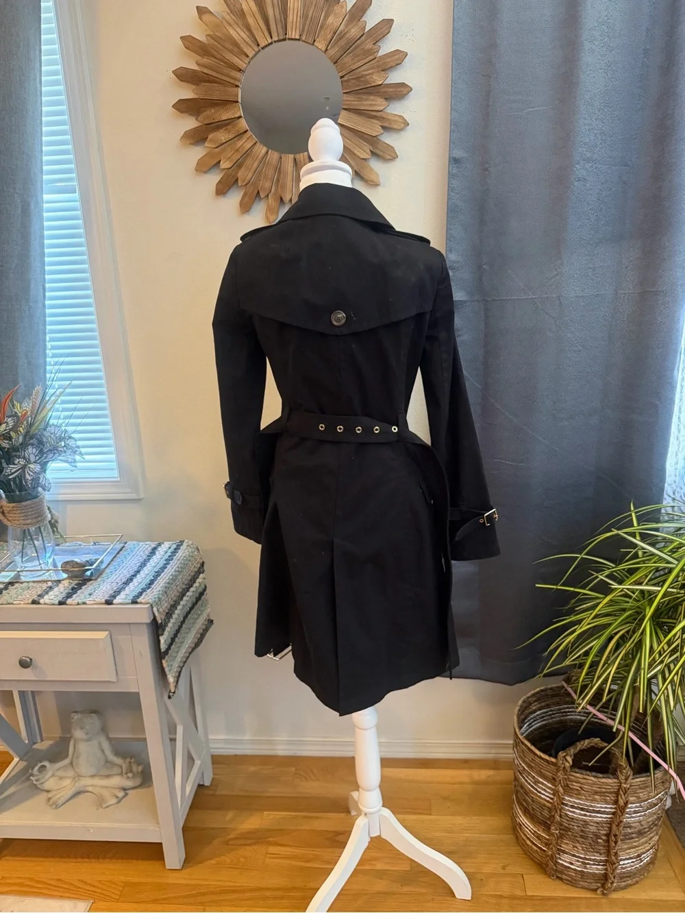 Burberry Black Double-Breasted Trench Coat - Picture 6 of 7